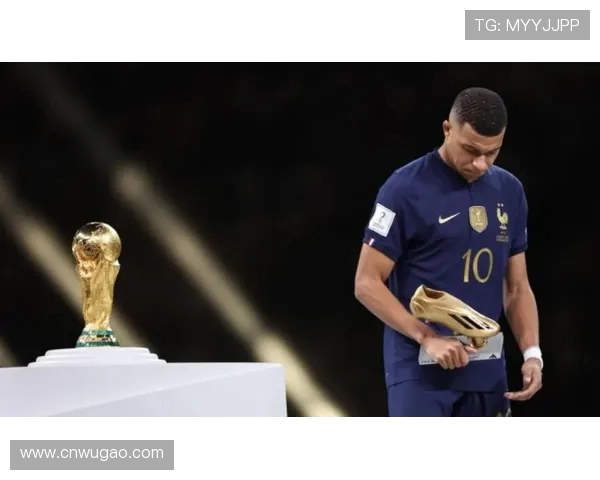 姆巴佩在世界杯赛场上的精彩表现引发全球关注与热议